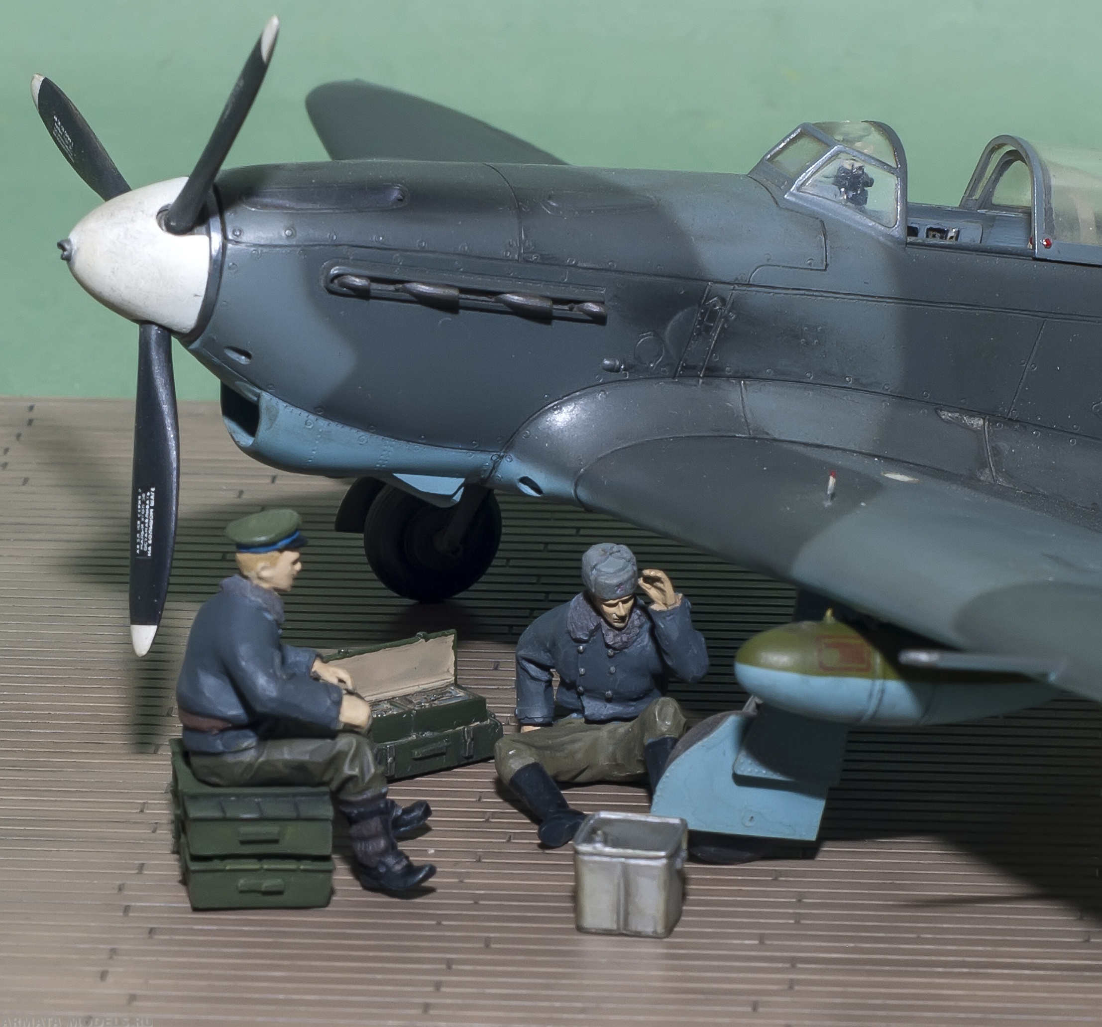 48039AR Техники ВВС РККА в зимней форме одежды