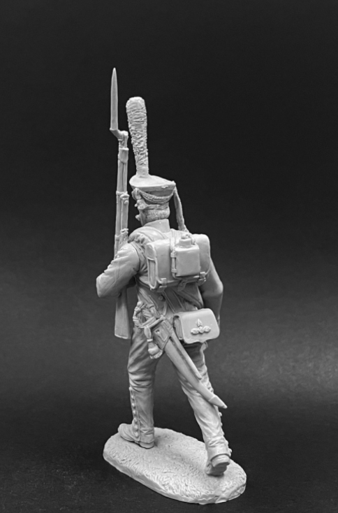 CHM-54258(M) Рядовой гренадерских полков и рот (2 варианта голов, 2 варианта рук), Россия 1812-14 гг. белый металл Chronos Miniatures