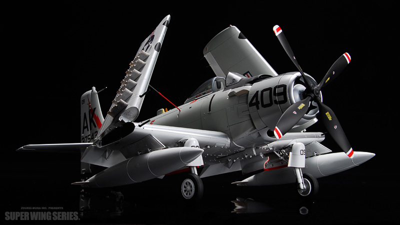 VOLKSWS15 Американский штурмовик DOUGLAS A-1H Skyraider U.S NAVY Incl U.S Aircraft ZOUKEI-MURA