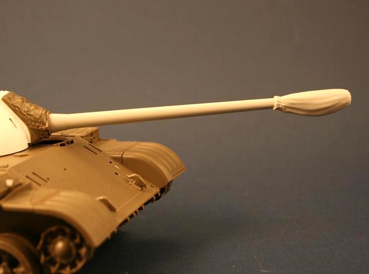 RE35-102 Ствол с брезентовым чехлом Barrel with Canvas Cover for T-54/T-55 Tanks