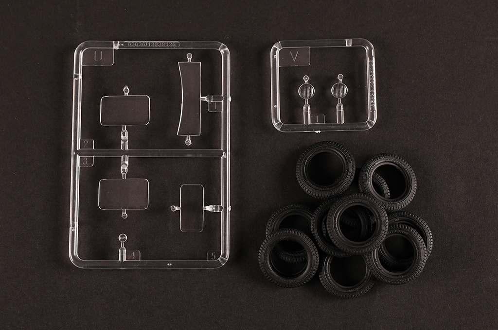 84571HB Грузовик GAZ-AAA with Quad Maxim AA Gun Hobby Boss