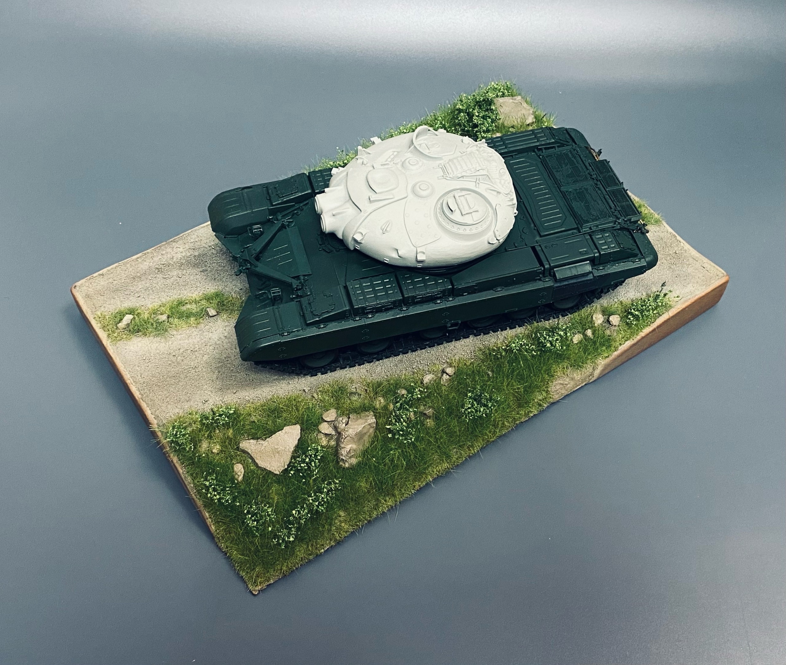 AM35717 Подставка На марше. Размер 20 на 30 см.