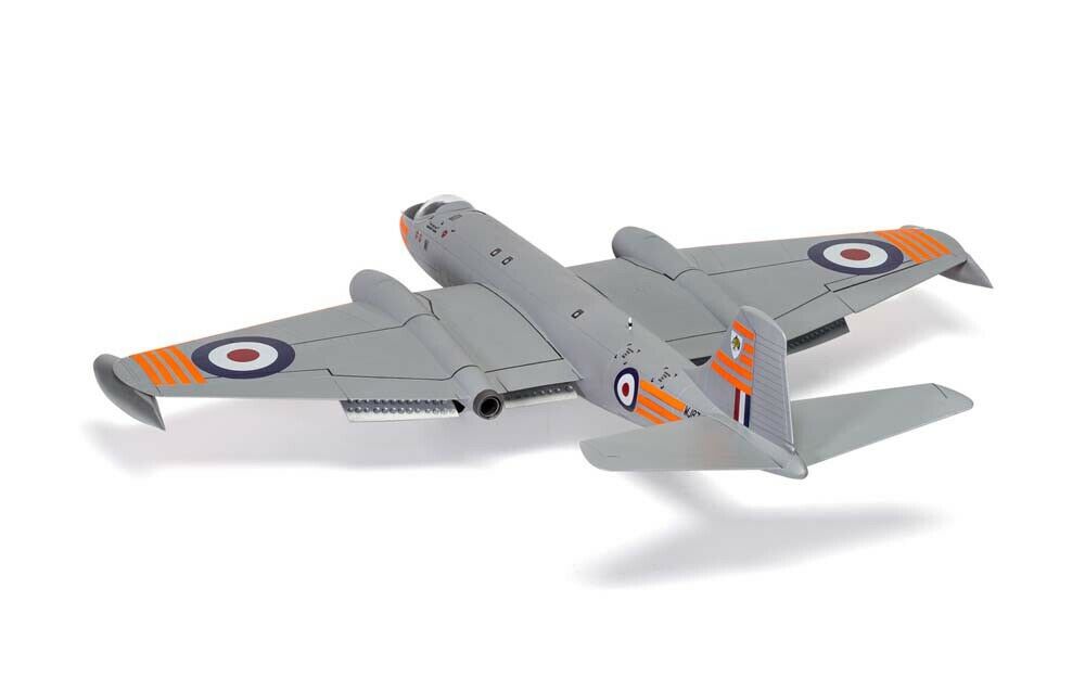 A10101C Сборная модель самолета English Electric Canberra B2/B20 Airfix