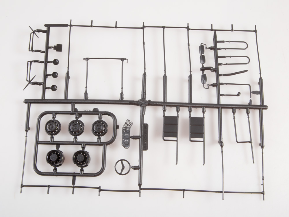 4026AVD Сборная модель Ликинский автобус 5256 AVD Models