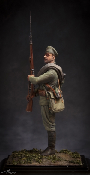 CHM-54107(M). Рядовой пехотных полков, Россия 1914-17 гг. 54 мм. Материал – белый металл Chronos Miniatures