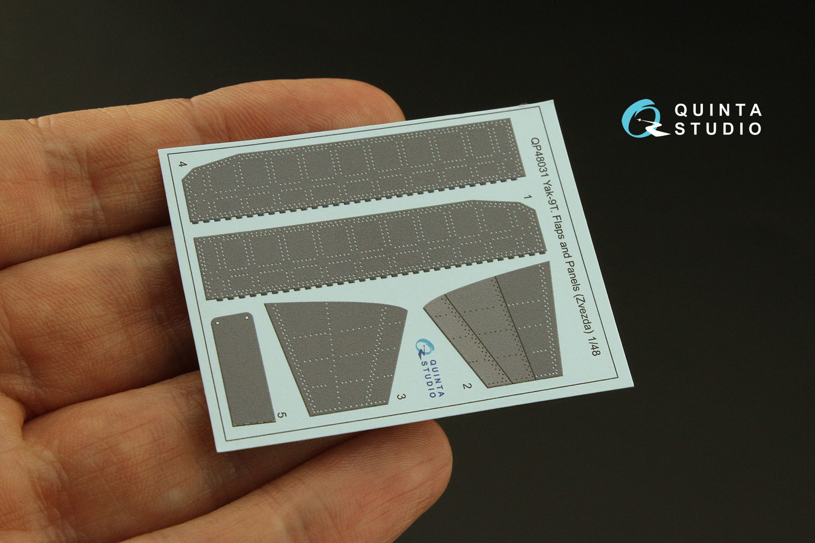 QP48031 Щитки и панели для Як-9Т (Звезда)