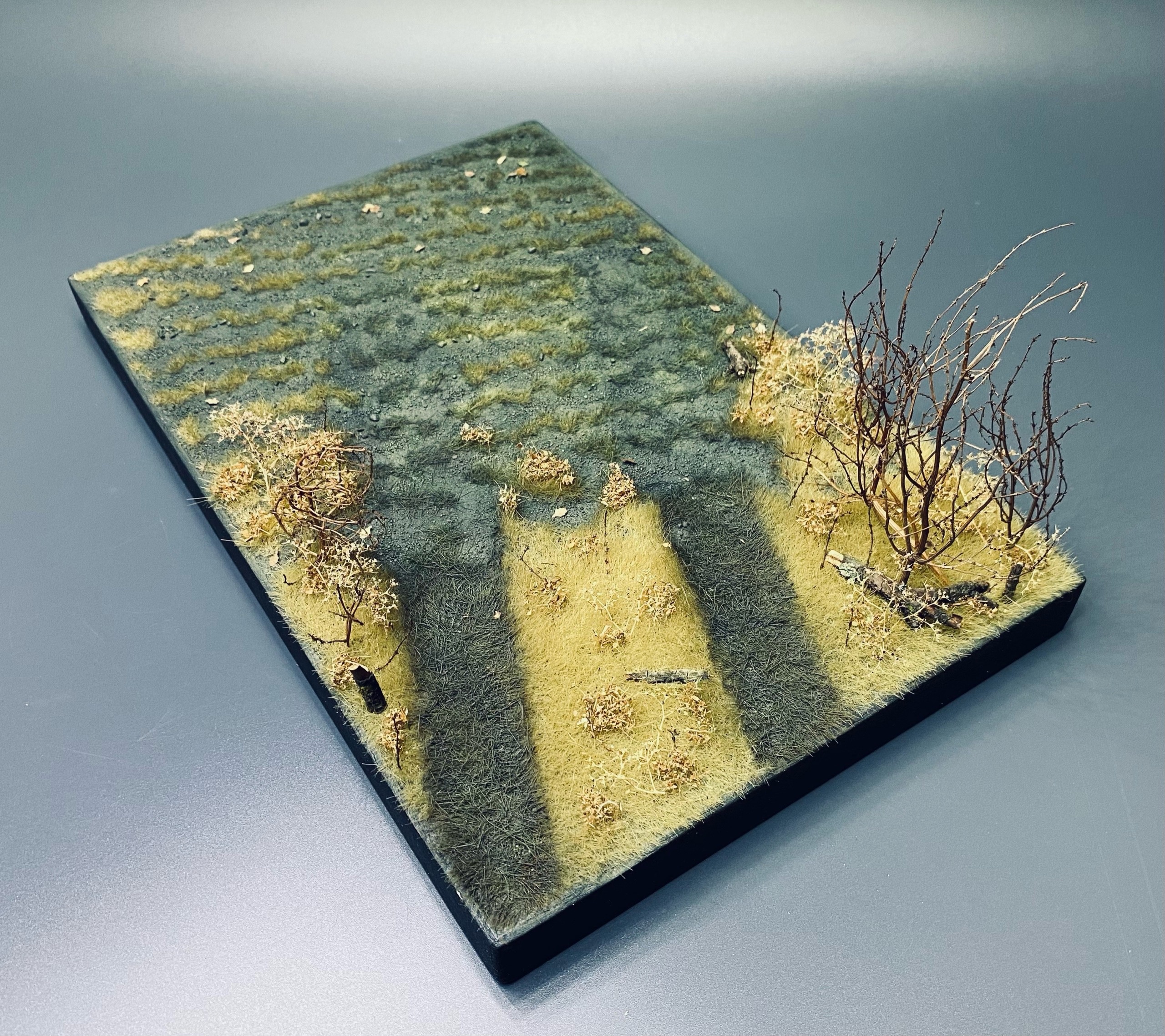 HM01050 Подставка Осенний прорыв. Масштаб 1/72. Размер 15 на 25см.