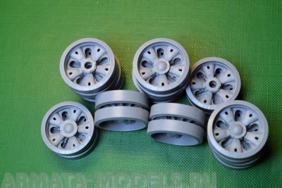 35056 T-62 комплект опорных катков, включает 12шт. со стандартной и 8шт. с усиленной ступицами для набора Трумпетер