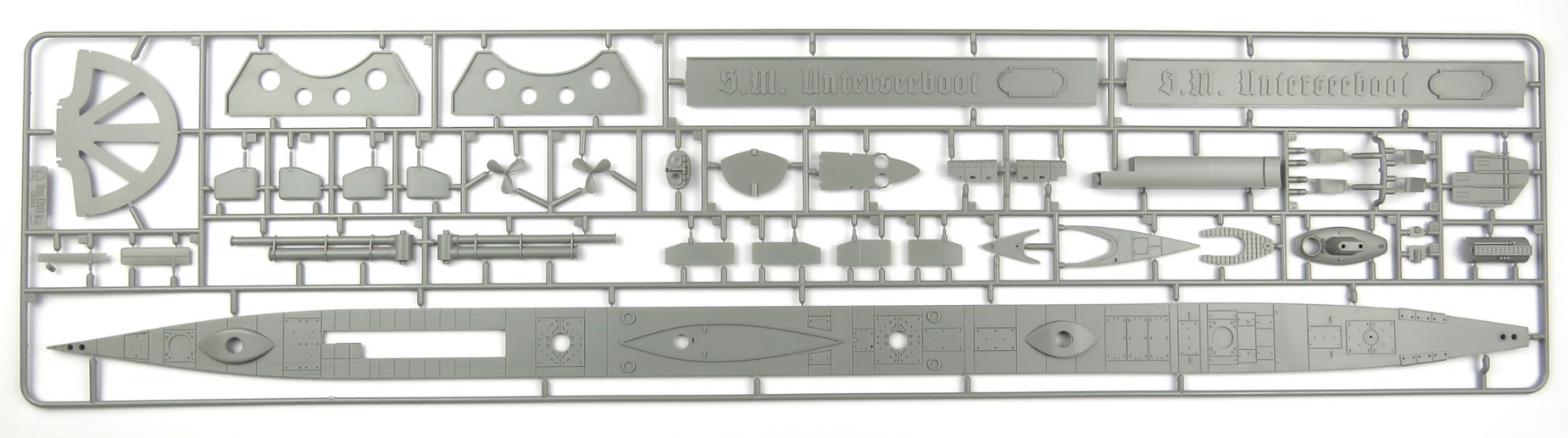 DW72001 Немецкая подводная лодка времен ВМВ 1/72 S.M. U-Boot 9 Das Werk