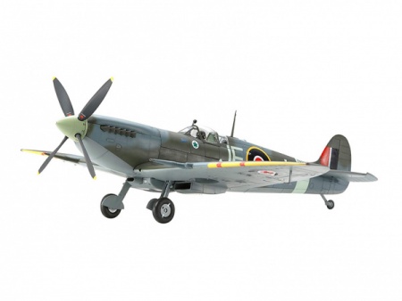 60319 Supermarine Spitfire Mk.IXc , с набором фототравления, 2 фигурами пилотов и подставкой Tamiya